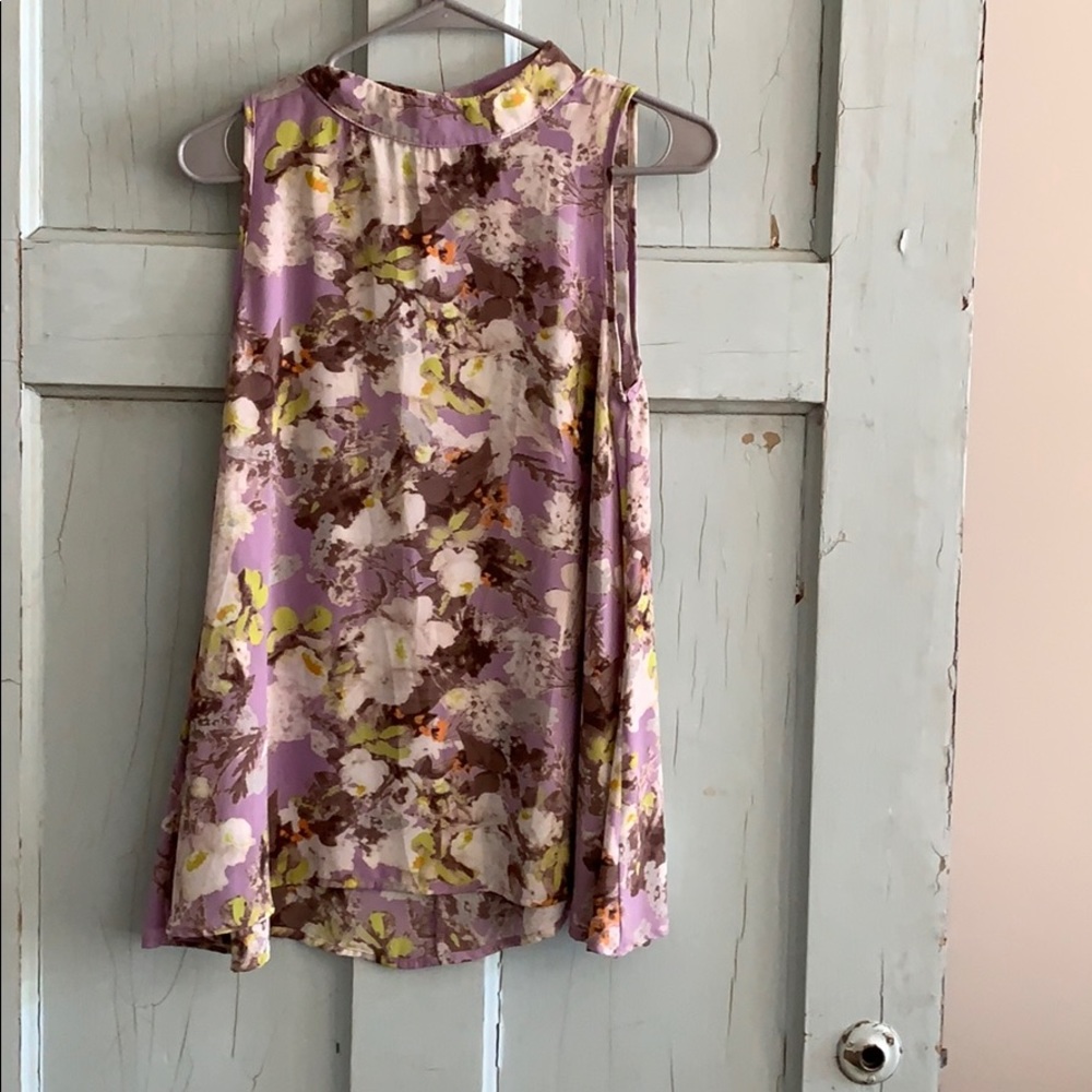 Purple floral tank top - lightweight material